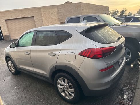 Used 2020 Hyundai Tucson SE w/ Cargo Package image 5