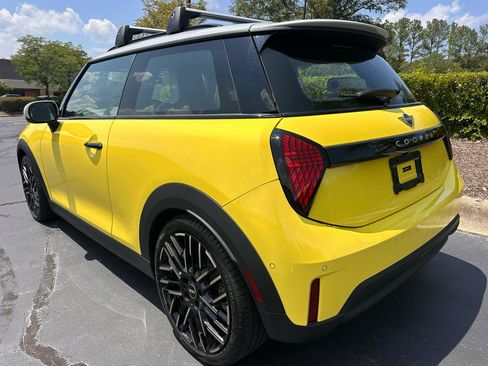 Used 2025 MINI Cooper S FWD image 3