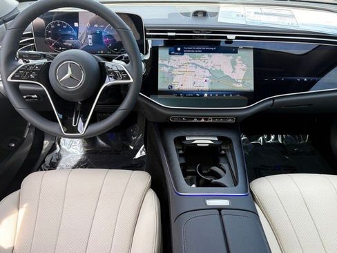 New 2026 Mercedes-Benz E 350 4MATIC Sedan image 20