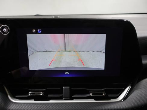 Used 2025 Chevrolet Equinox LT AWD/4WD image 28