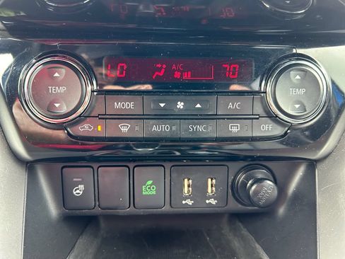 Used 2025 Mitsubishi Eclipse Cross SE AWD/4WD image 27