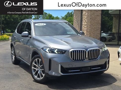 Used 2024 BMW X5 xDrive40i w/ Premium Package AWD/4WD image 1
