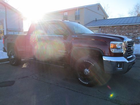 Used 2015 GMC Sierra 2500 SLE image 12