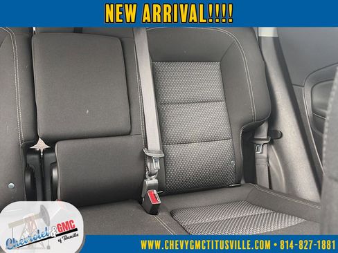 Used 2024 GMC Terrain SLE image 17