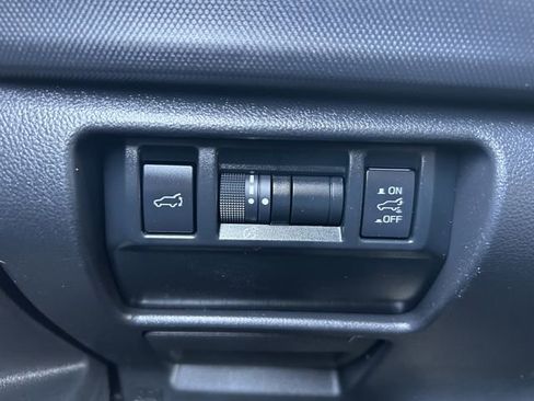 Certified 2025 Subaru Forester Premium AWD/4WD image 18