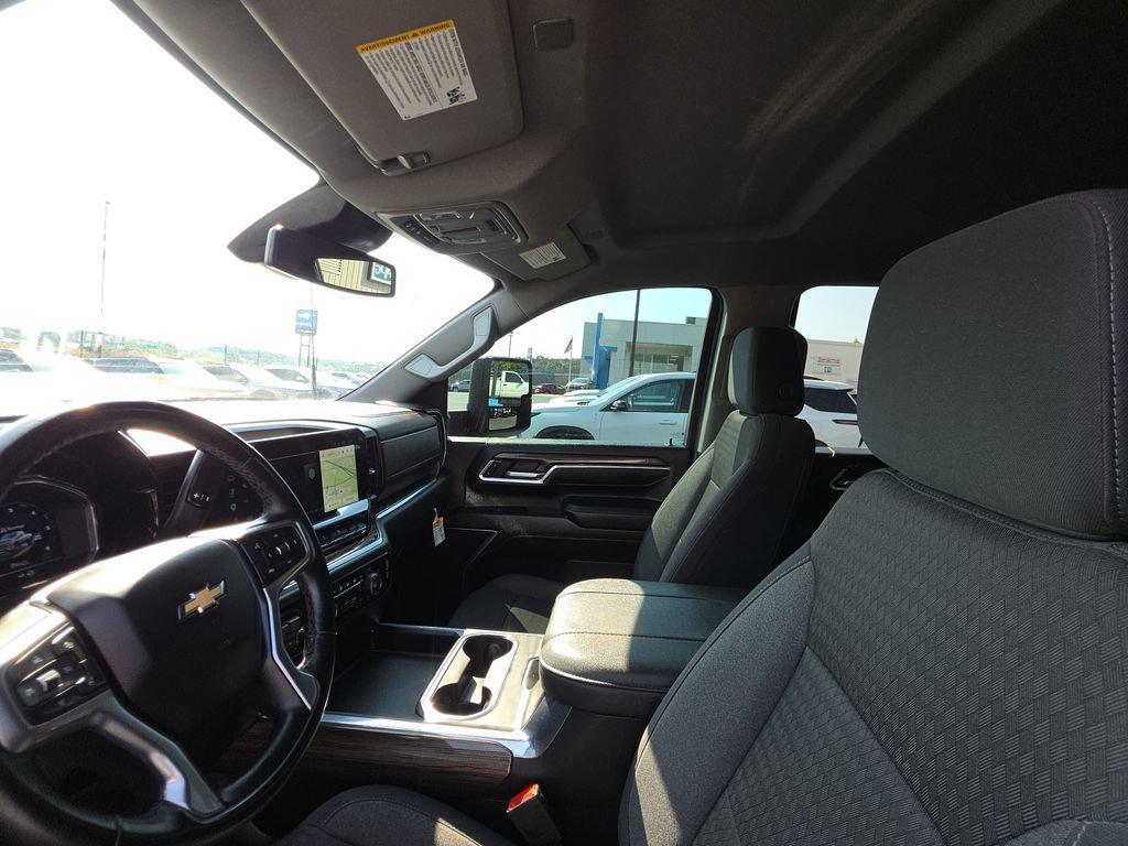 Certified 2025 Chevrolet Silverado 3500 LT w/ All Star Edition AWD/4WD image 16