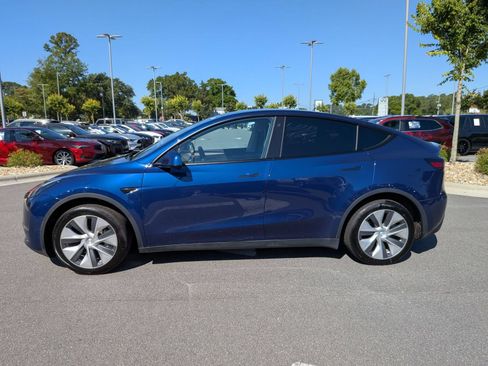 Used 2023 Tesla Model Y Long Range AWD/4WD image 6
