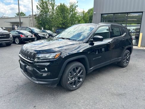 New 2026 Jeep Compass Limited w/ Sun, Sound & Navigation Group AWD/4WD image 10