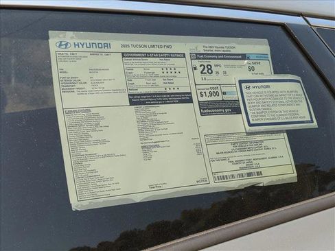 New 2025 Hyundai Tucson Limited FWD image 17
