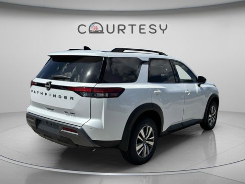 New 2026 Nissan Pathfinder SL AWD/4WD image 6
