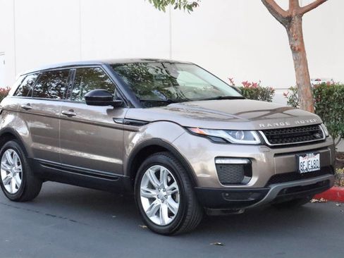 Used 2018 Land Rover Range Rover Evoque SE Premium image 1