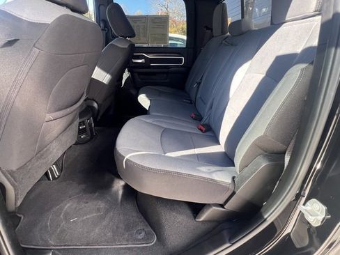 Used 2024 RAM 2500 Big Horn w/ Safety Group image 22