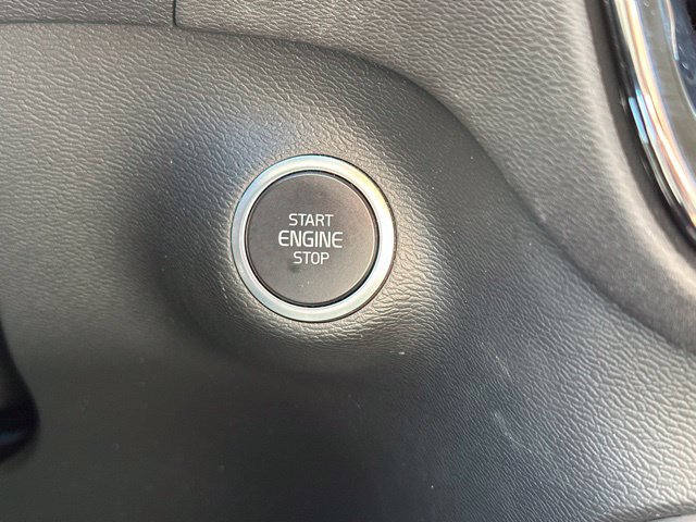 Certified 2024 Volvo XC40 B5 Core AWD/4WD image 26