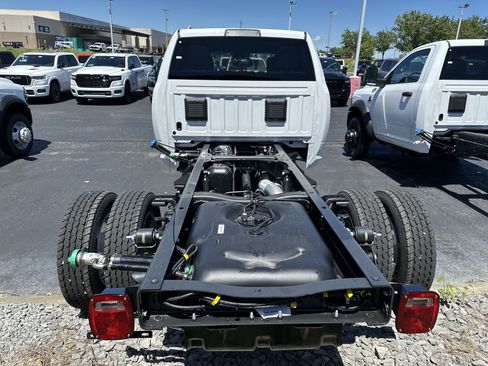 New 2025 RAM 4500 Tradesman image 9