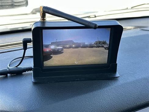 Used 2014 Chevrolet Tahoe 4WD image 23