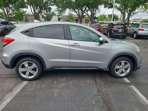 Used 2016 Honda HR-V EX image 5