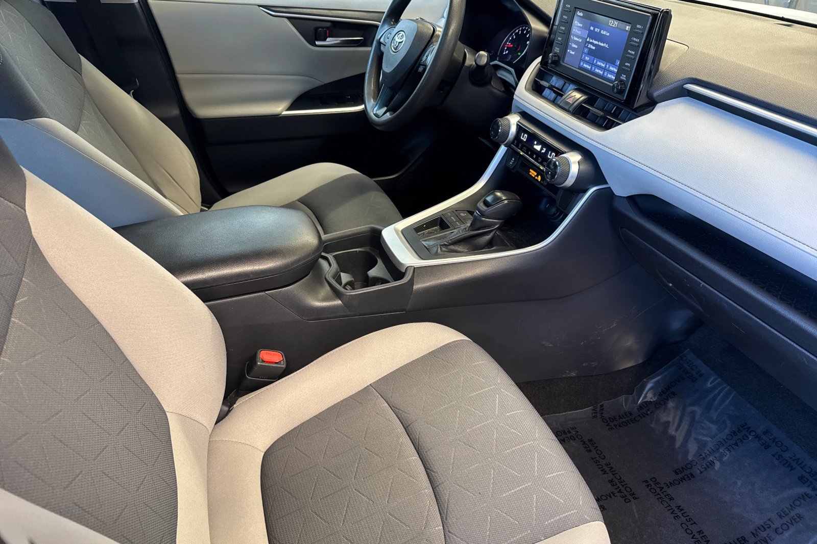 Certified 2019 Toyota RAV4 XLE w/ Carpet Mat Package FWD image 22