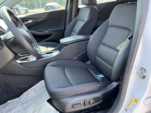 Used 2024 Chevrolet Malibu LT FWD image 16