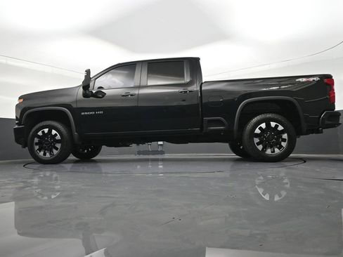 Used 2020 Chevrolet Silverado 2500 Custom w/ Custom Value Package AWD/4WD image 28