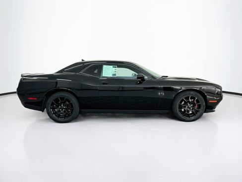 Used 2017 Dodge Challenger GT w/ Driver Convenience Group AWD/4WD image 10