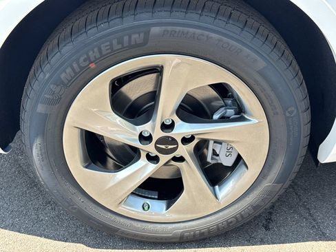 New 2026 Genesis GV70 2.5T Advanced AWD/4WD image 19