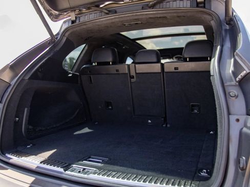 Used 2015 Porsche Cayenne Turbo AWD/4WD image 30