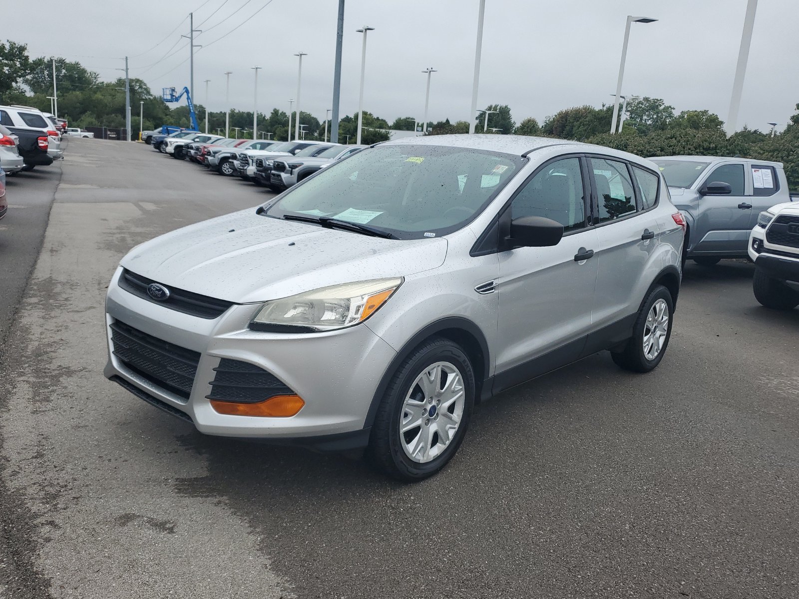 Used 2014 Ford Escape S FWD image 2