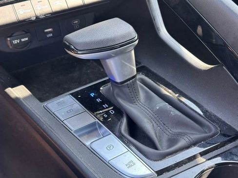 Used 2025 Hyundai Elantra Blue image 38