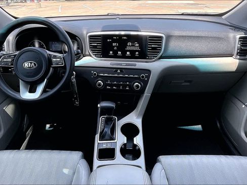 Certified 2022 Kia Sportage LX FWD image 8