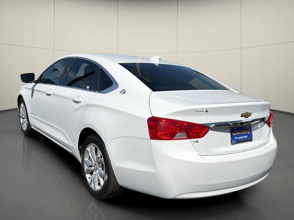 Used 2017 Chevrolet Impala LT FWD image 5