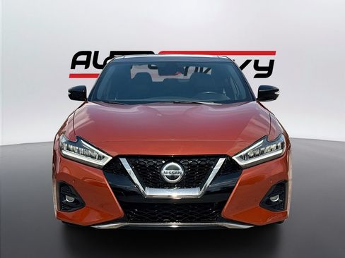 Used 2022 Nissan Maxima SR w/ Sport Mat Group FWD image 2