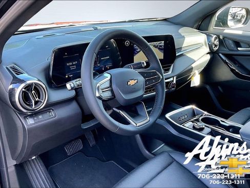 New 2026 Chevrolet Equinox LT w/ Convenience Package II FWD image 11