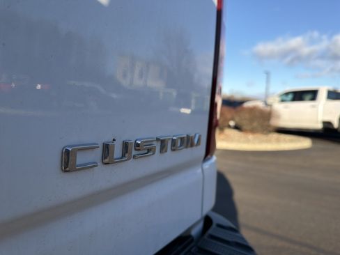 Used 2023 Chevrolet Silverado 2500 Custom w/ Custom Value Package image 31