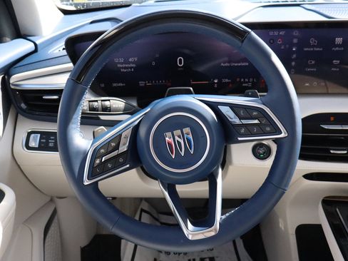 Certified 2025 Buick Enclave Avenir w/ Super Cruise Package image 9