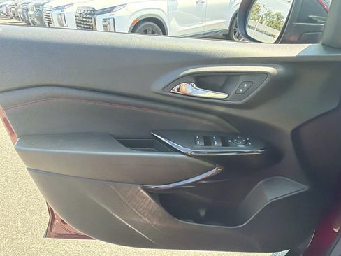 Certified 2024 Chevrolet Trax RS w/ Sunroof Package FWD image 20