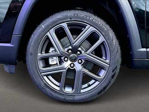 New 2026 Jeep Compass Latitude AWD/4WD image 8