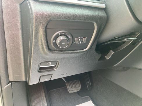 New 2025 Jeep Grand Cherokee Limited w/ Trailer Tow Package image 15