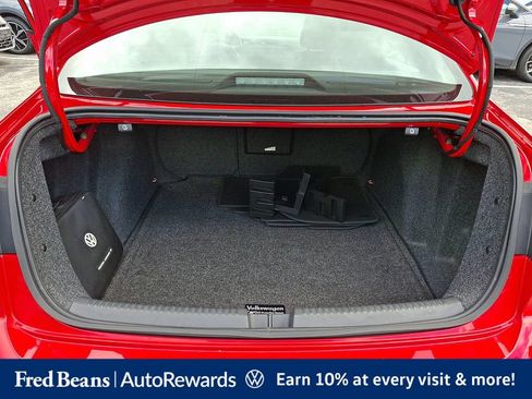 Used 2018 Volkswagen Jetta Sport FWD image 34