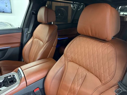 Used 2024 BMW X7 xDrive40i w/ M Sport Package AWD/4WD image 31