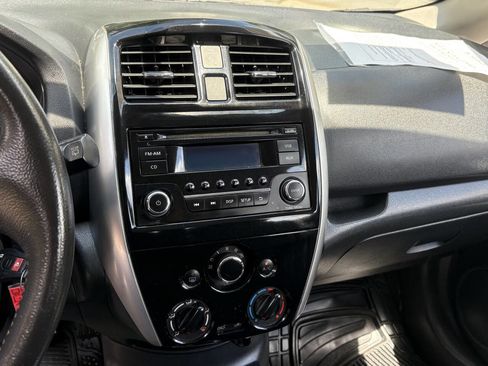 Used 2015 Nissan Versa Note SV image 12