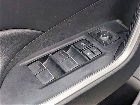 Used 2024 Toyota RAV4 XLE FWD image 13