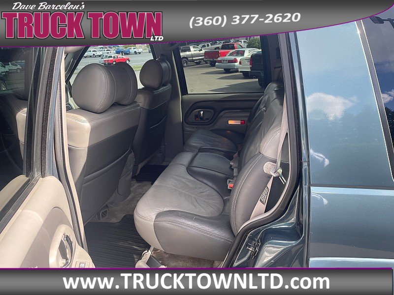 Used 1999 GMC Yukon Denali AWD/4WD image 10