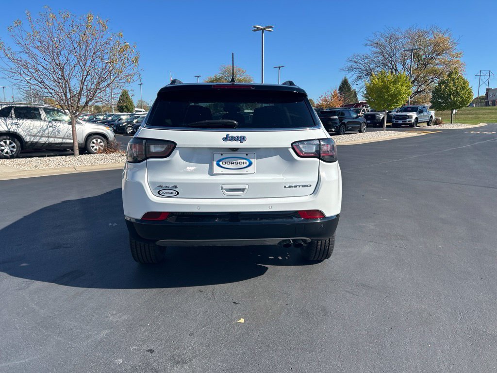 Used 2022 Jeep Compass Limited w/ Elite Group AWD/4WD image 7