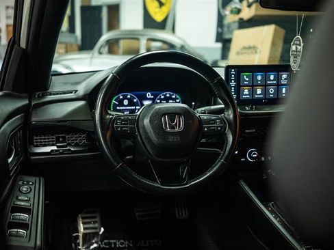 Used 2024 Honda Accord Sport image 15