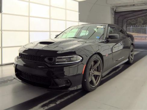 Used 2019 Dodge Charger Scat Pack w/ Dynamics Package RWD image 1