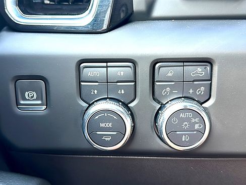 Used 2024 GMC Sierra 1500 Denali w/ Denali Reserve Package image 35