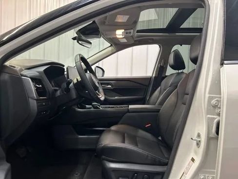 Used 2023 Nissan Rogue SL w/ SL Premium Package AWD/4WD image 12