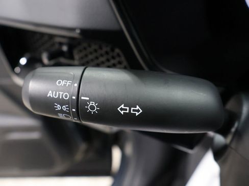 Used 2025 Honda CR-V EX-L image 39