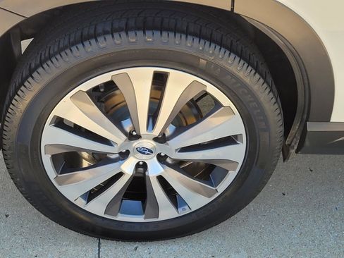 Used 2020 Subaru Ascent Limited w/ Popular Package #2 AWD/4WD image 6