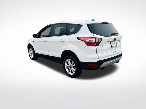 Used 2017 Ford Escape SE w/ SE Cold Weather Package image 3